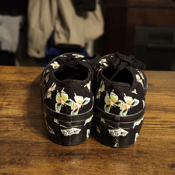 Vans Butterfly Pattern Platform Sneakers - Picture 3 of 5
